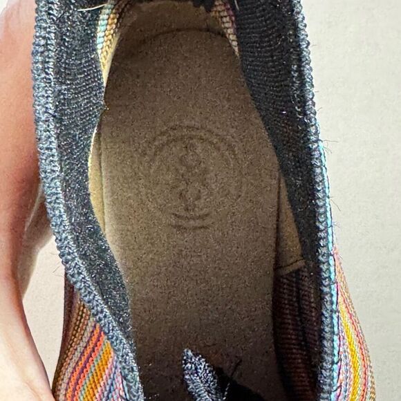 Charleston Shoe Co Womens Striped Studded Barcelona Booties Multicolor Sz 6 NWOT - Picture 4 of 7